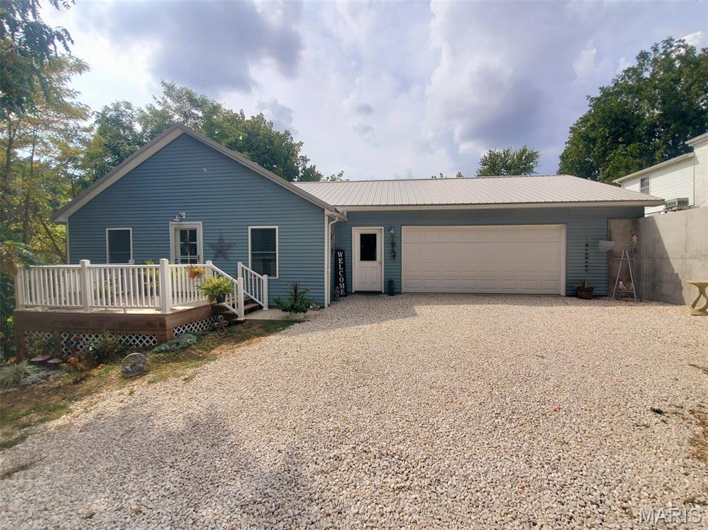 105 N 3rd Street Property Photo 1