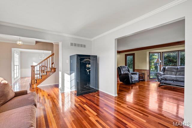 4923 Southridge Park Drive Property Photo 8