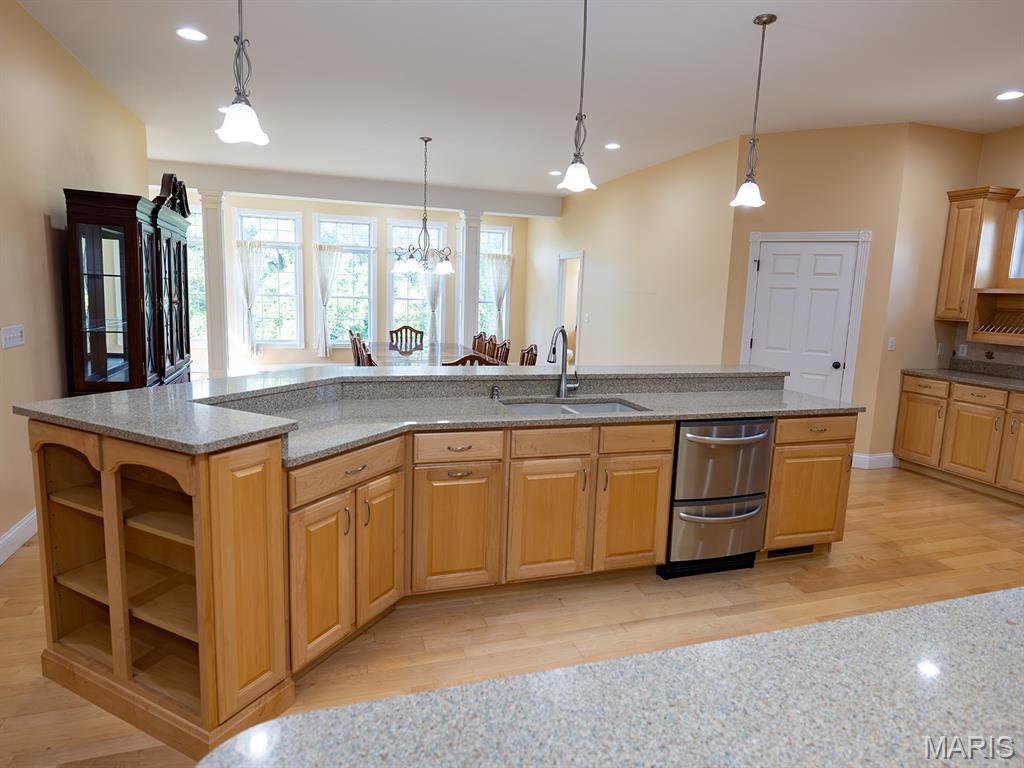 171 Rolling Meadows Property Photo 5