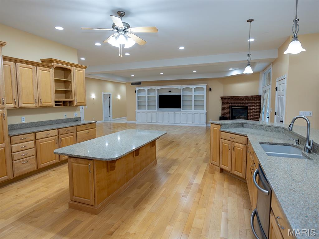 171 Rolling Meadows Property Photo 10