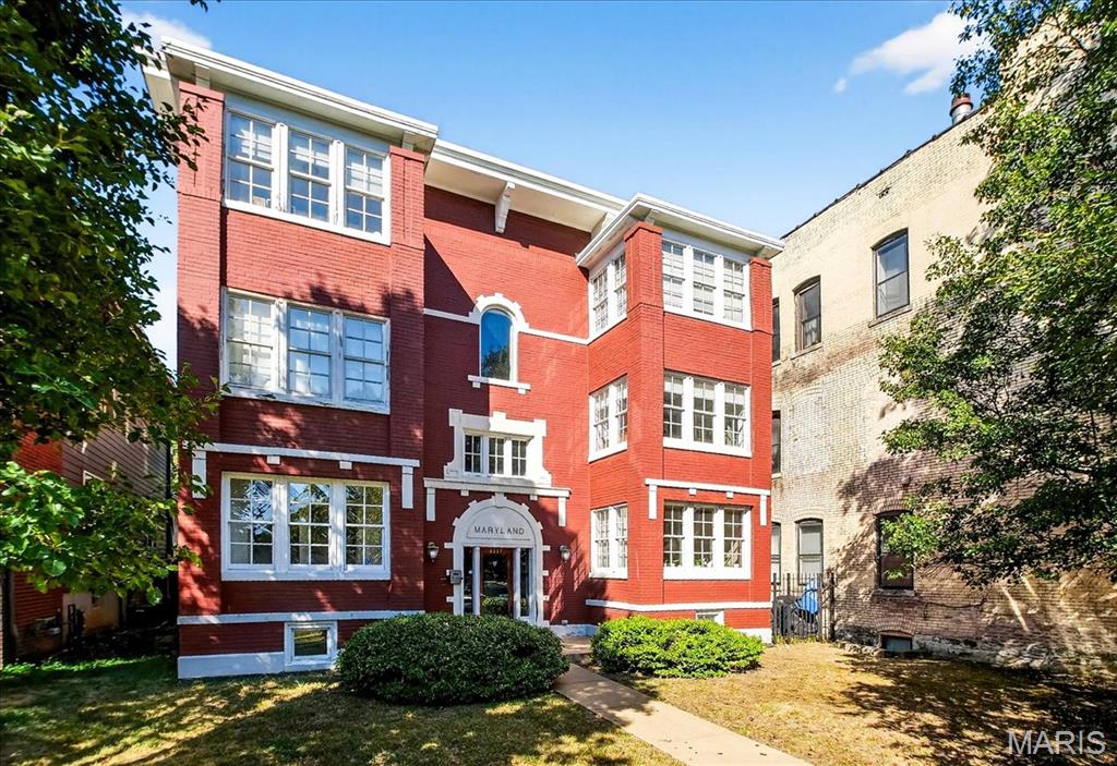 4317 Maryland Avenue 2E