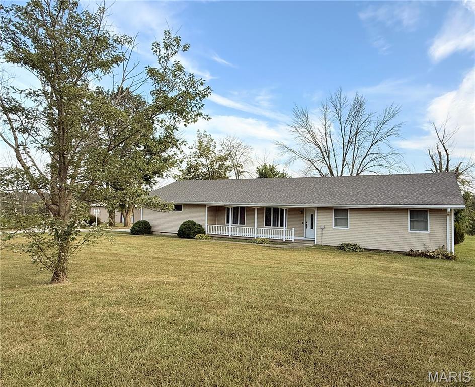 26172 Highway 11 Property Photo 1