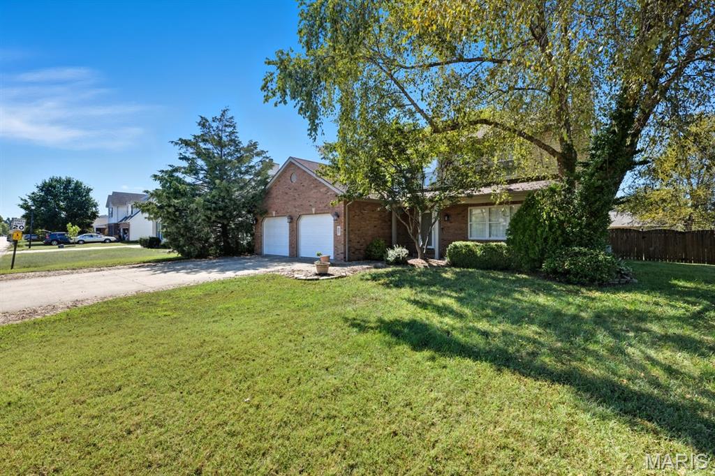 118 Emerald Way East Property Photo 1