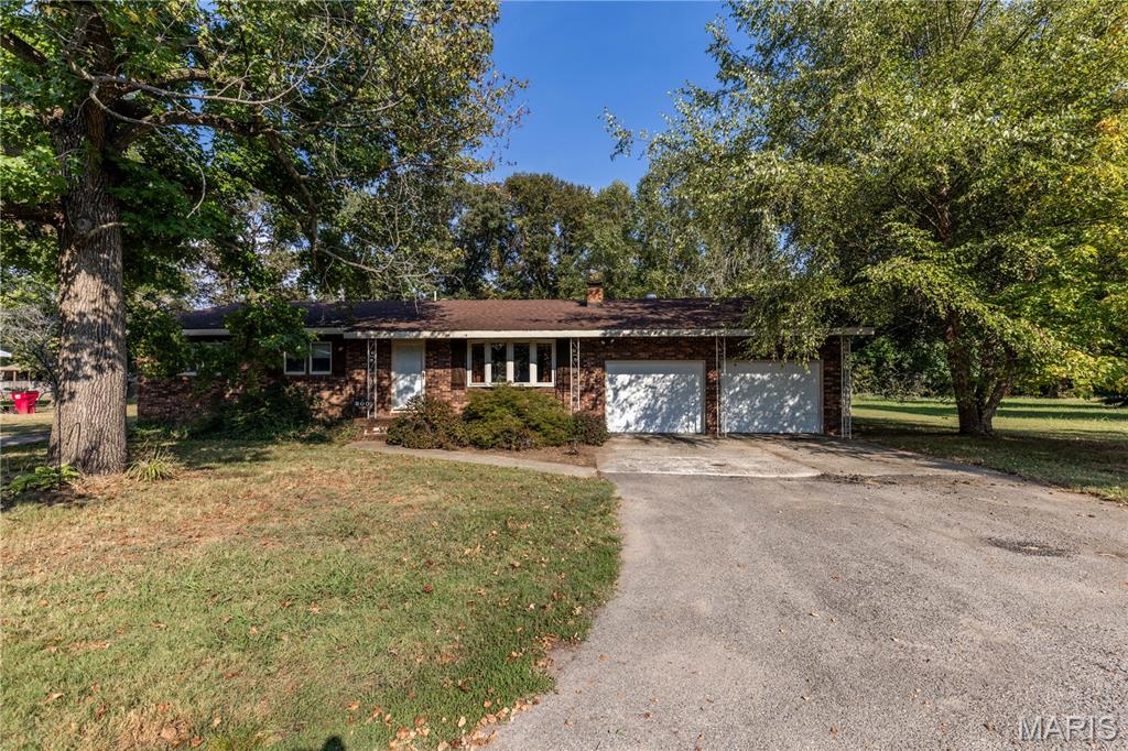 200 Margaret Drive Property Photo 1