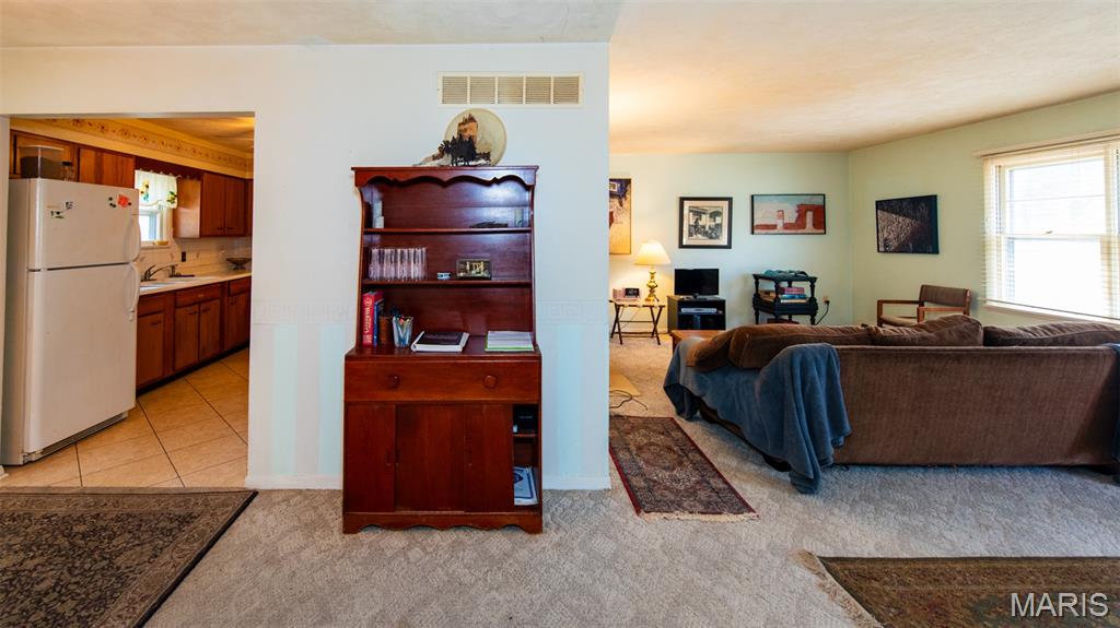 613 W State Street Property Photo 20