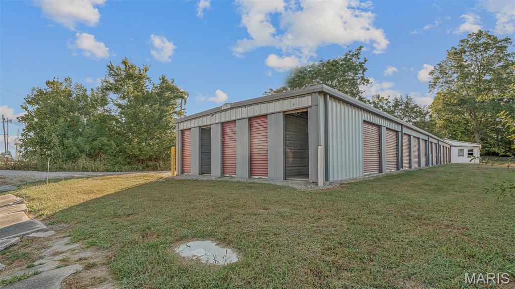 510 N Walnut Street Property Photo 2