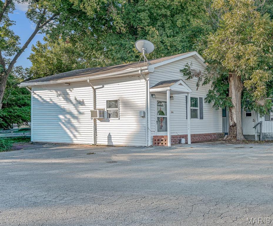 510 N Walnut Street Property Photo 13
