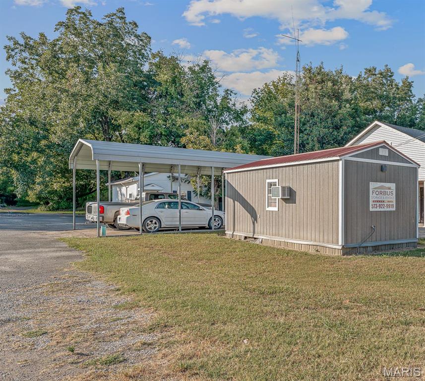 510 N Walnut Street Property Photo 14