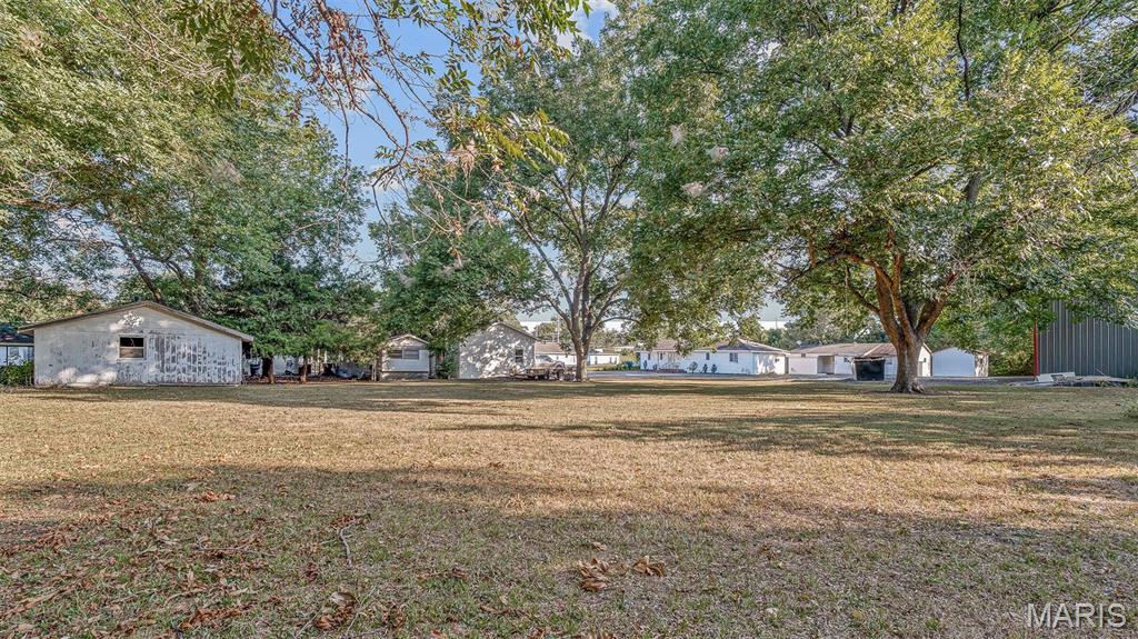 510 N Walnut Street Property Photo 16