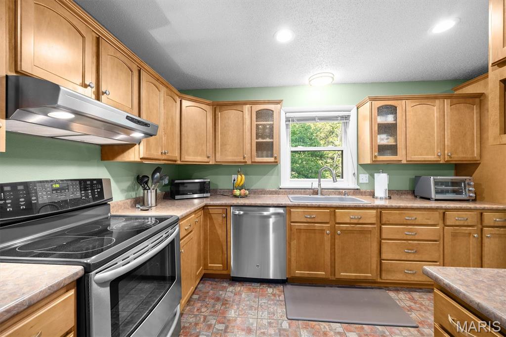 671 Glen Crossing Road Property Photo 11