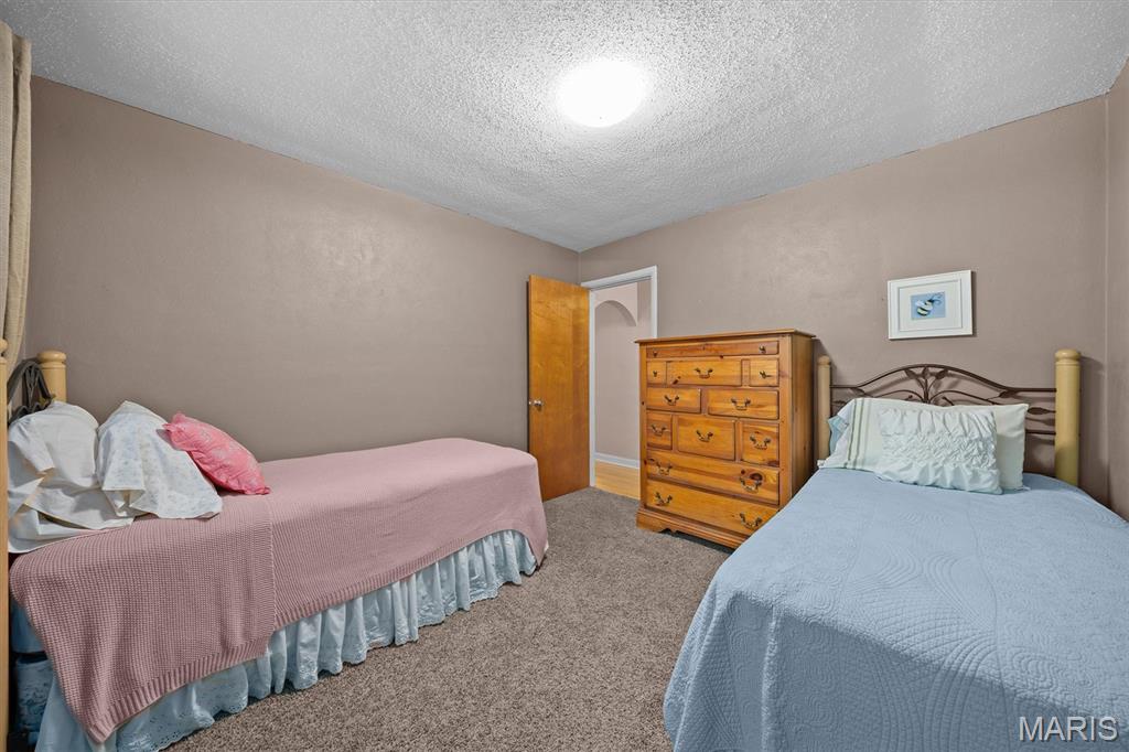 671 Glen Crossing Road Property Photo 20
