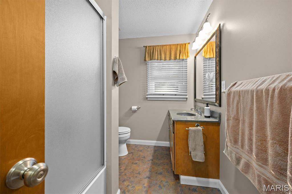 671 Glen Crossing Road Property Photo 21