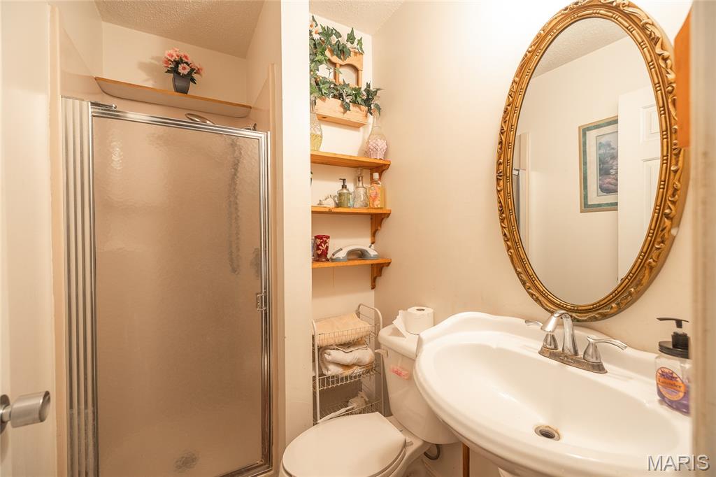 15406 State Route H Property Photo 25