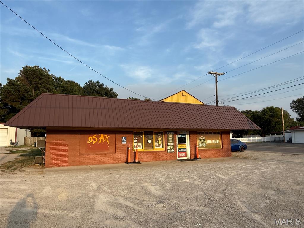 902 Independence Avenue Property Photo 1