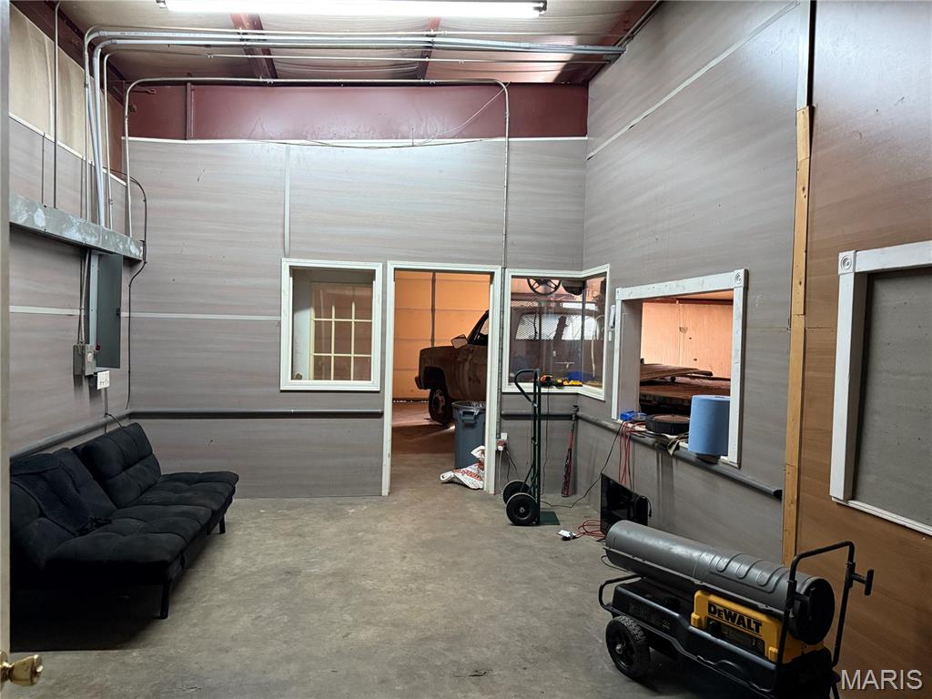 904 Independence Avenue Property Photo 7