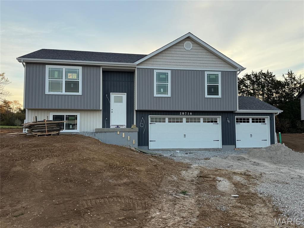 28716 Woodland Heights Drive Property Photo 1