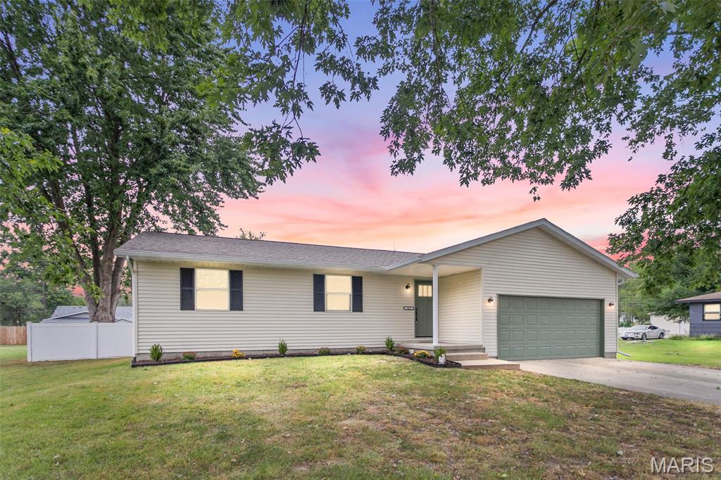 345 Illinois Avenue Property Photo 1