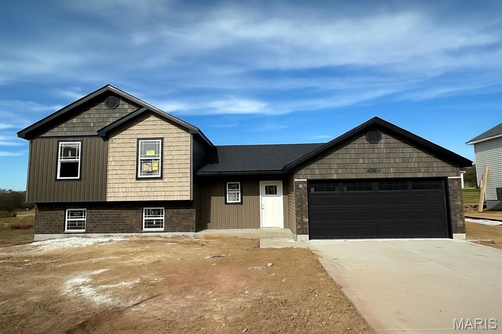 28721 Woodland Heights Drive Property Photo 1