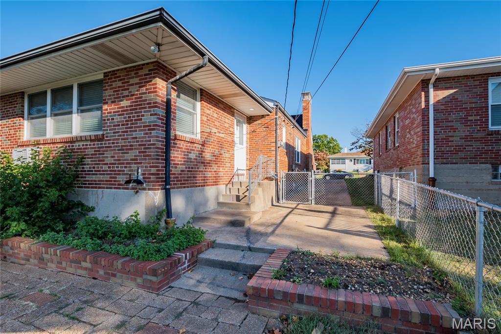 5614 Bancroft Avenue Property Photo 27