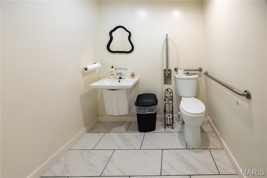4053 State Highway E Property Photo 13