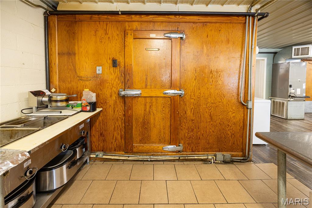4053 State Highway E Property Photo 24