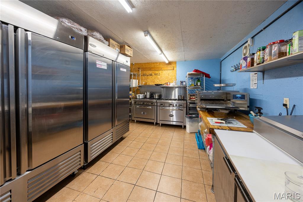 4053 State Highway E Property Photo 29