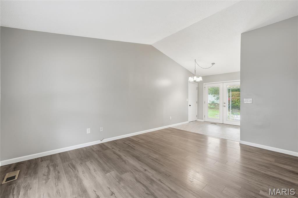 1354 Warrior Song Way Property Photo 6