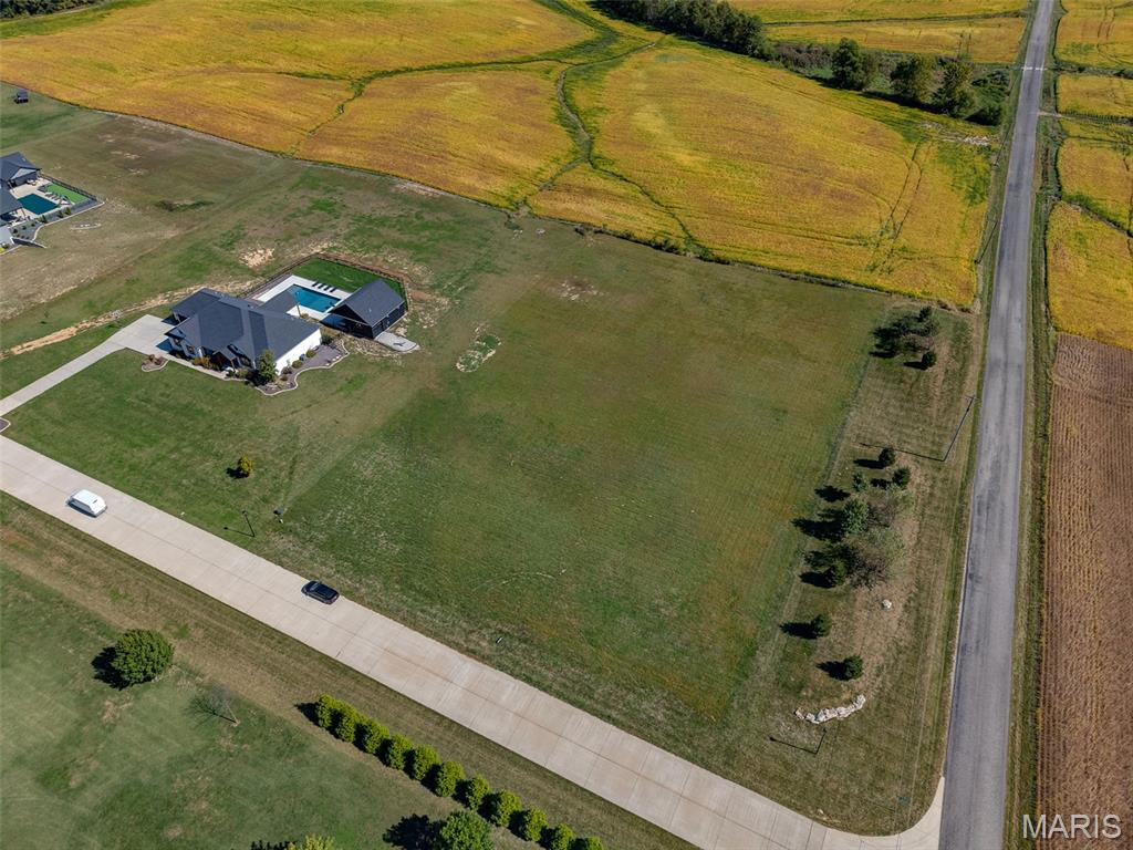 2854 Fawn Meadows Court Property Photo 8