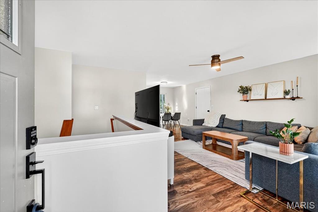 101 Hickory Circle Property Photo 5