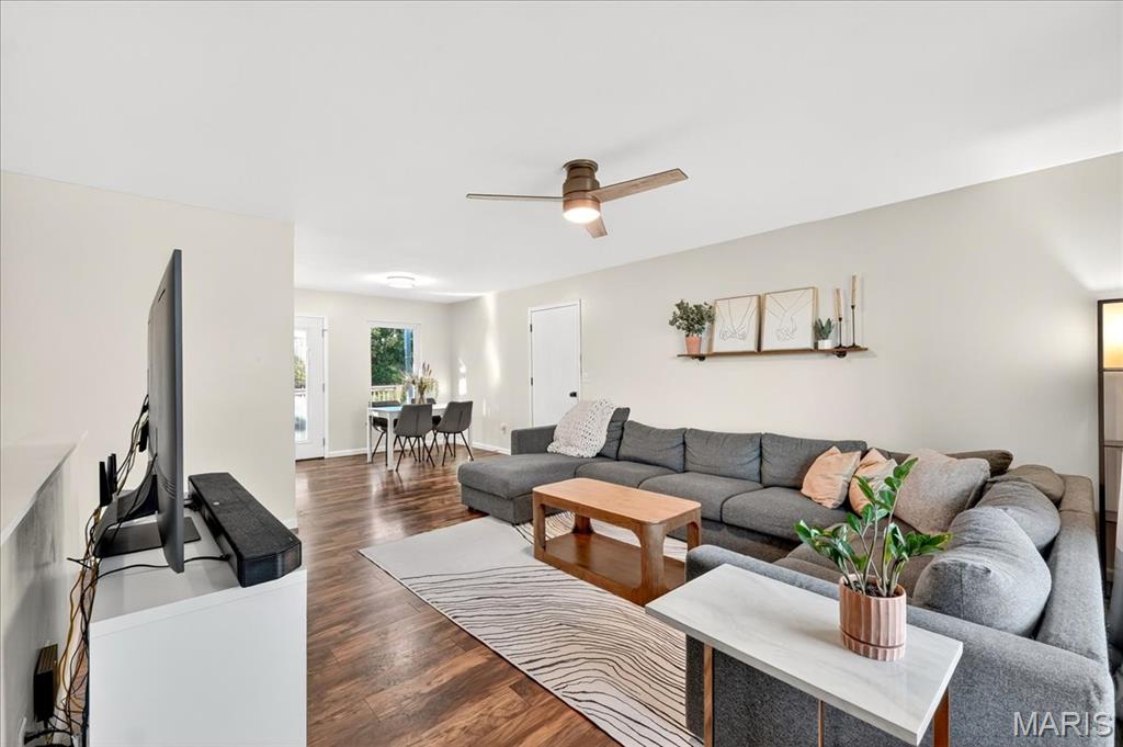 101 Hickory Circle Property Photo 6