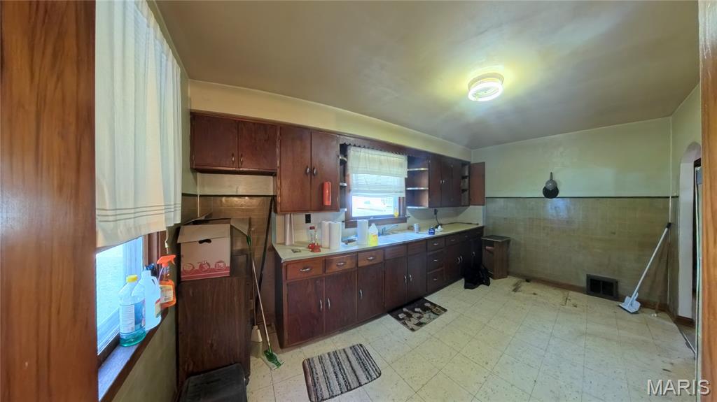 435 W Dee Street Property Photo 6