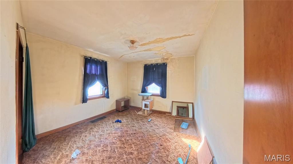 435 W Dee Street Property Photo 11