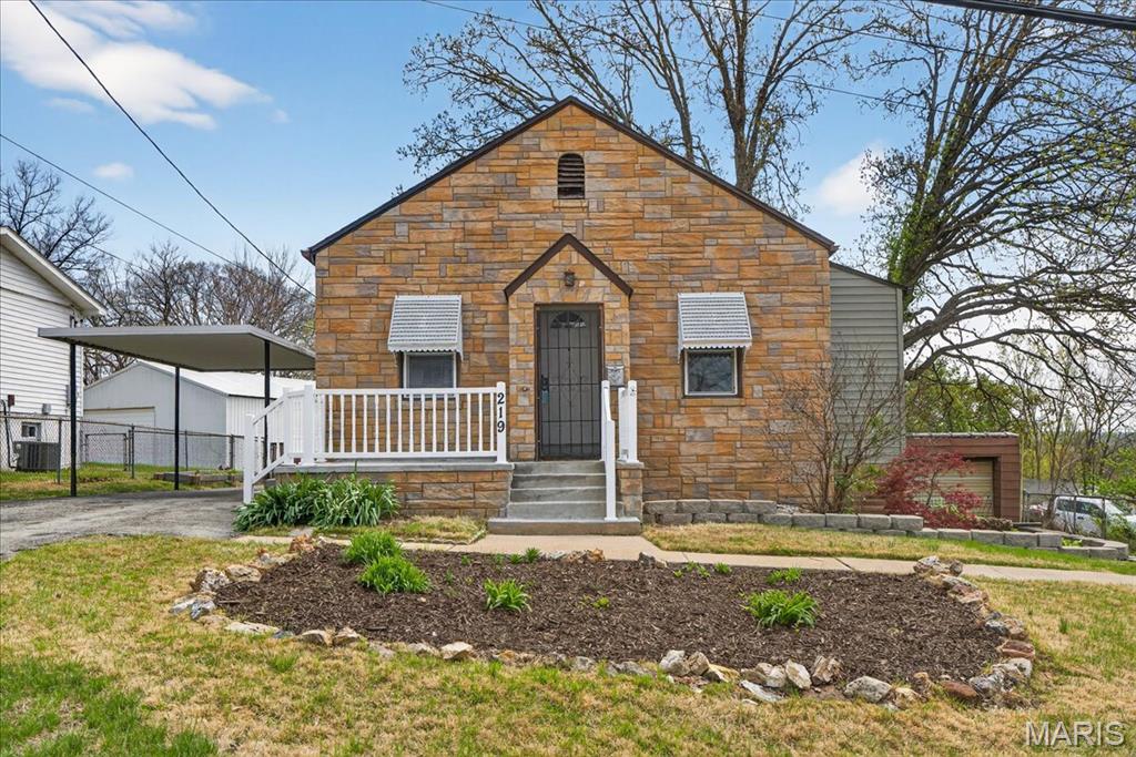 219 Lookout Avenue Property Photo 1