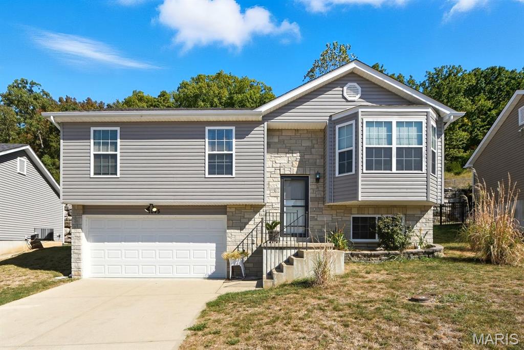 1045 Remington Drive Property Photo 2