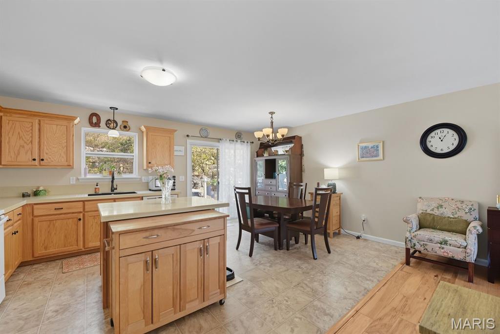 1045 Remington Drive Property Photo 5