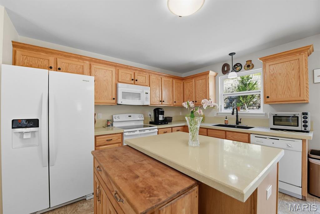 1045 Remington Drive Property Photo 6