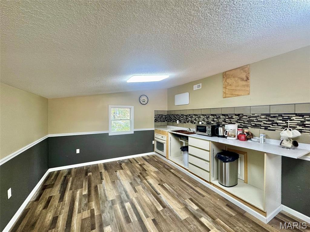 1329 Broadway Property Photo 11