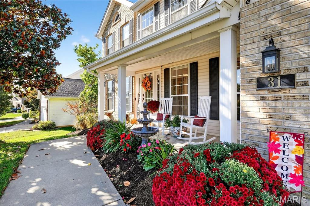 31 Lace Bark Court Property Photo 3