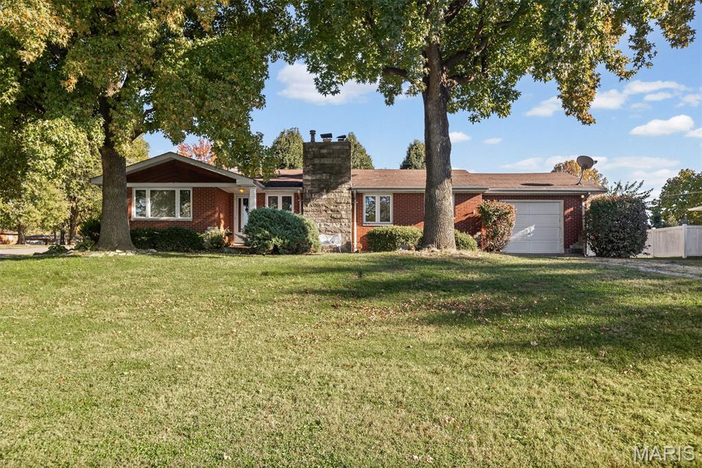 6040 Old Alton Road Property Photo 1