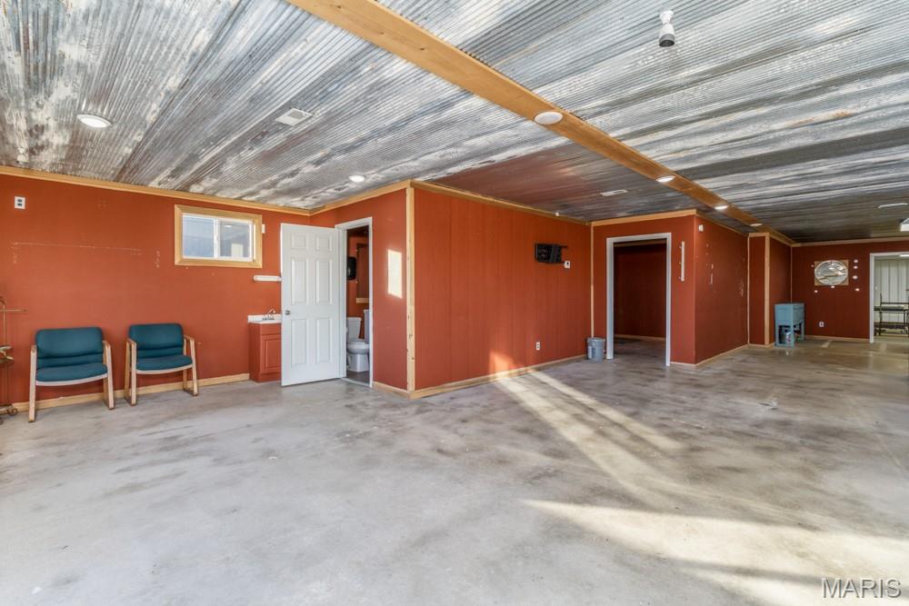 19243 Equestrian Road Property Photo 16