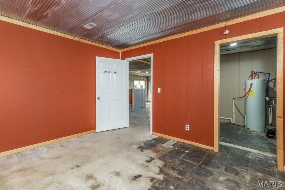19243 Equestrian Road Property Photo 33