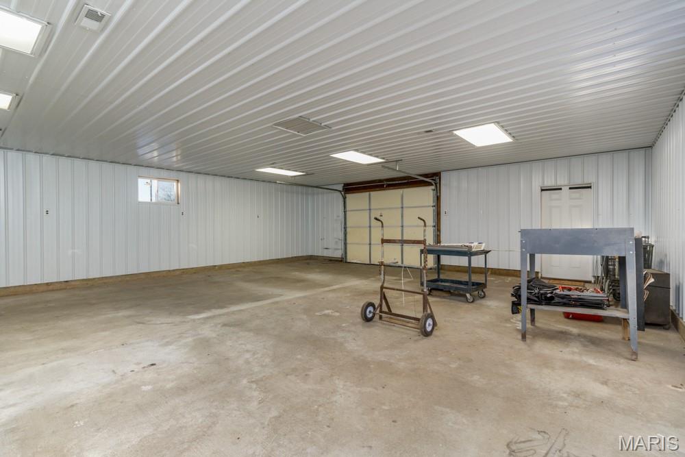 19243 Equestrian Road Property Photo 34