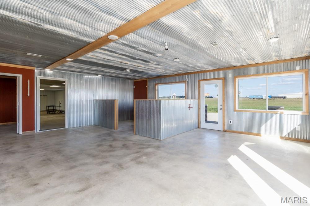 19243 Equestrian Road Property Photo 63