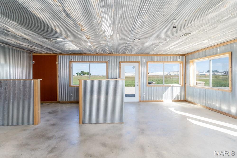19243 Equestrian Road Property Photo 65