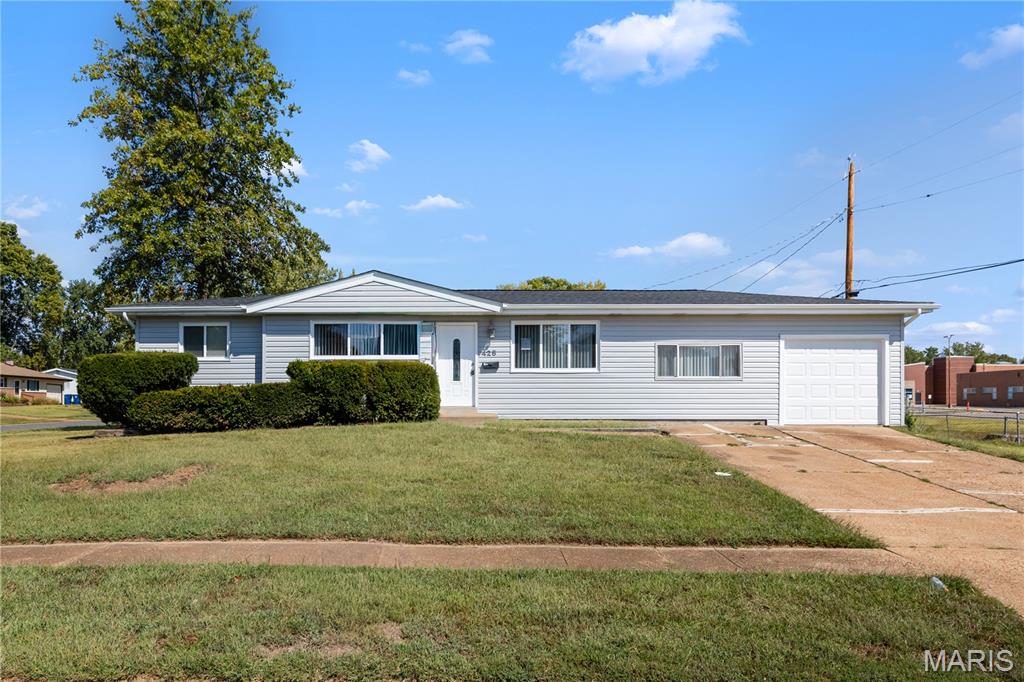 425 Jana Drive Property Photo 1