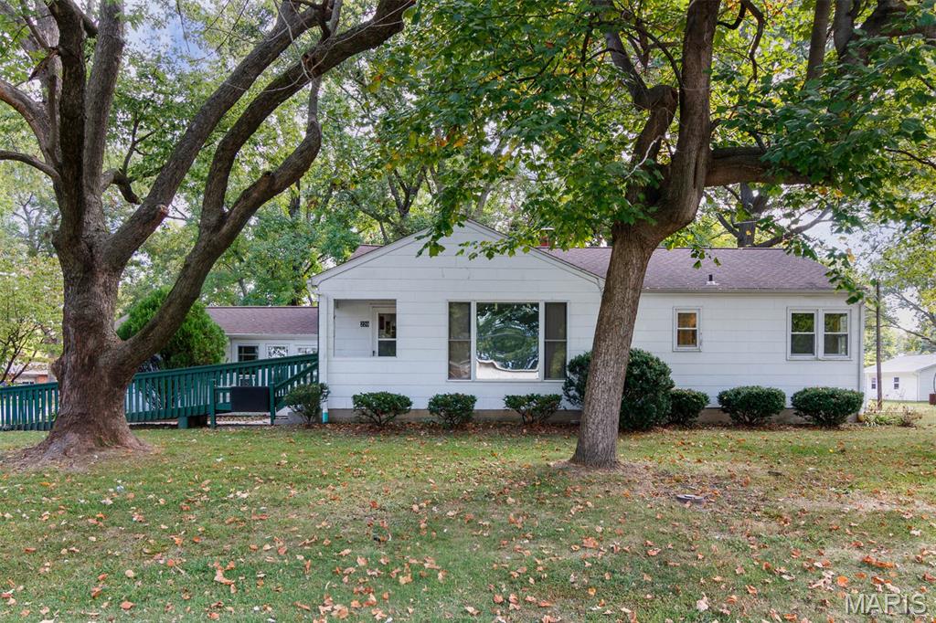 220 N Madison Street Property Photo 1