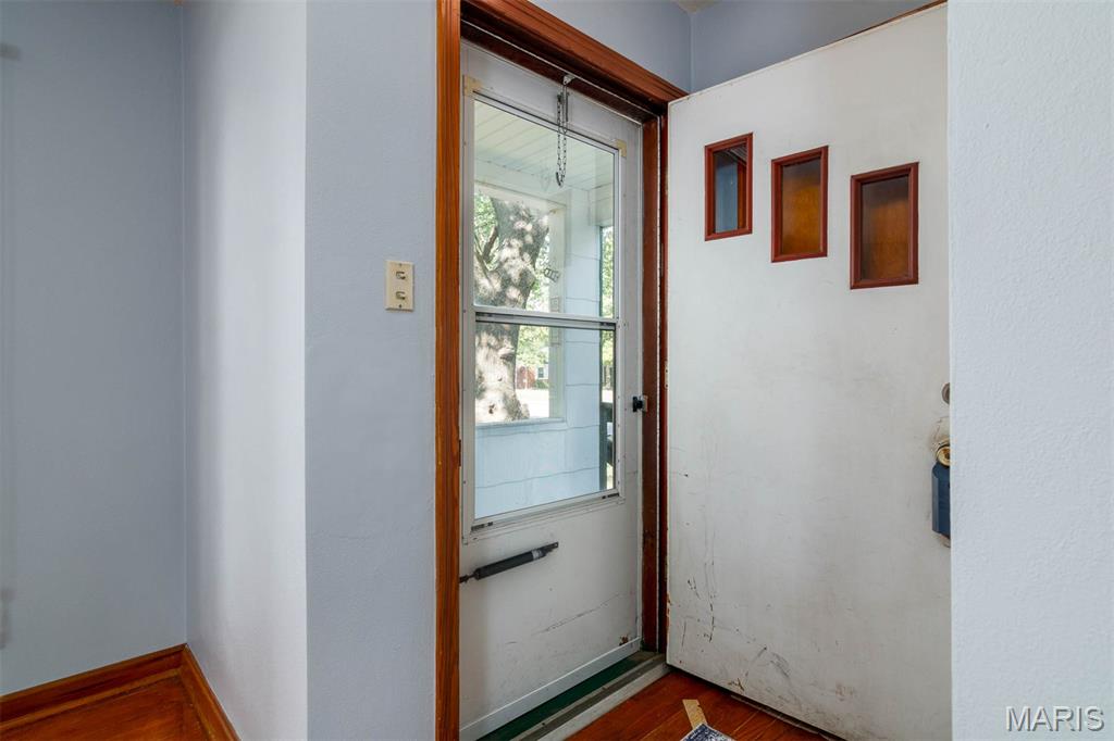 220 N Madison Street Property Photo 4