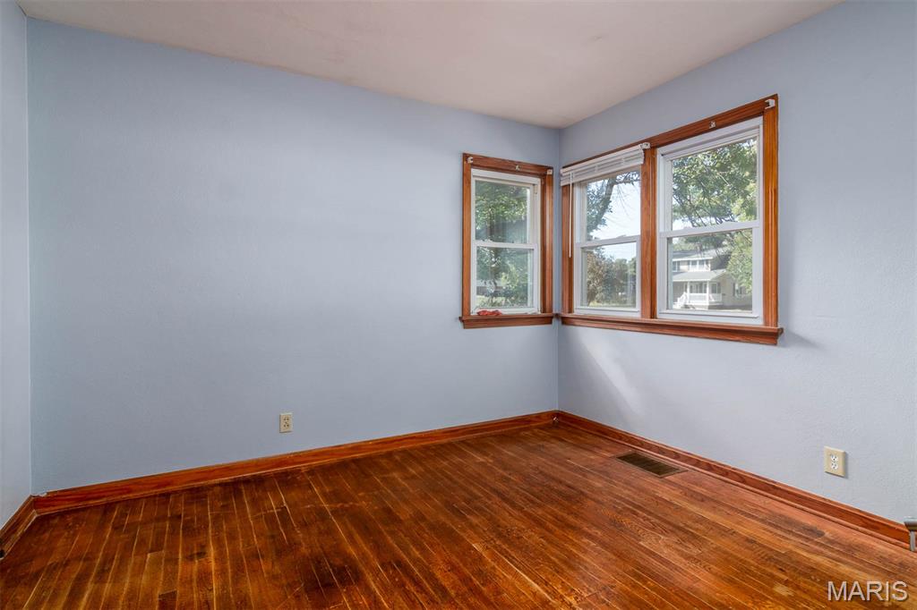 220 N Madison Street Property Photo 13