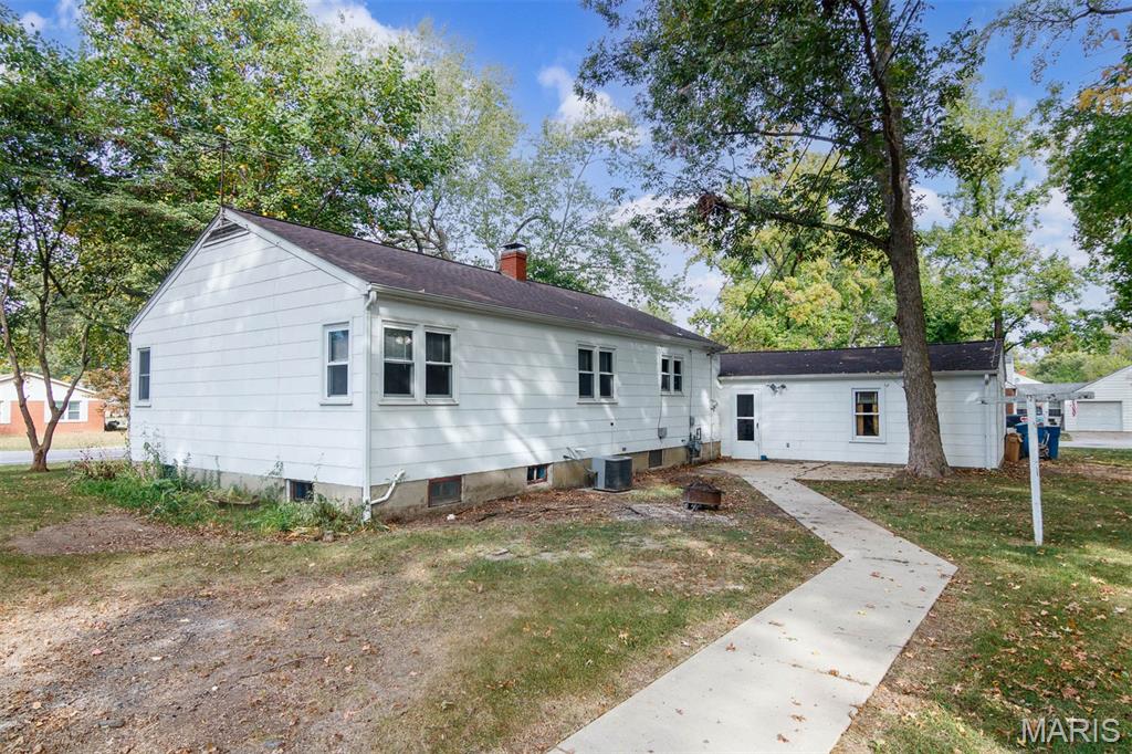 220 N Madison Street Property Photo 21