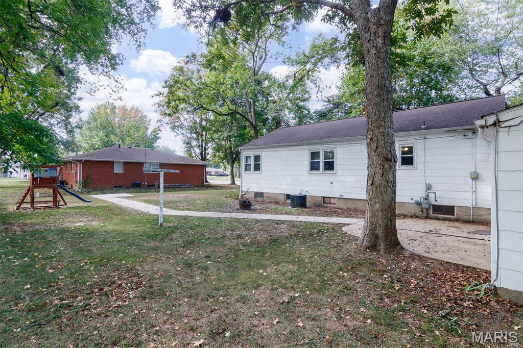 220 N Madison Street Property Photo 23